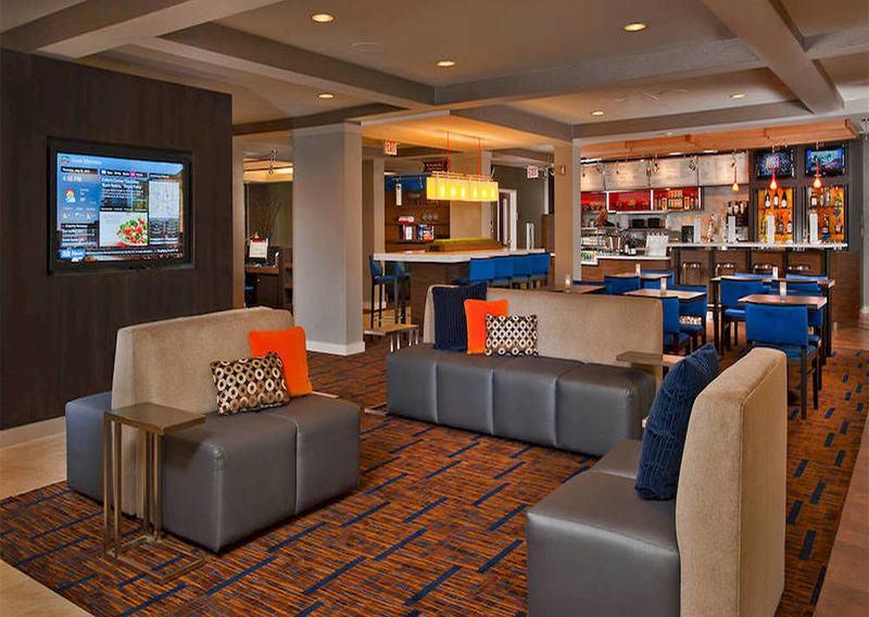 Courtyard By Marriott Youngstown Canfield Εξωτερικό φωτογραφία