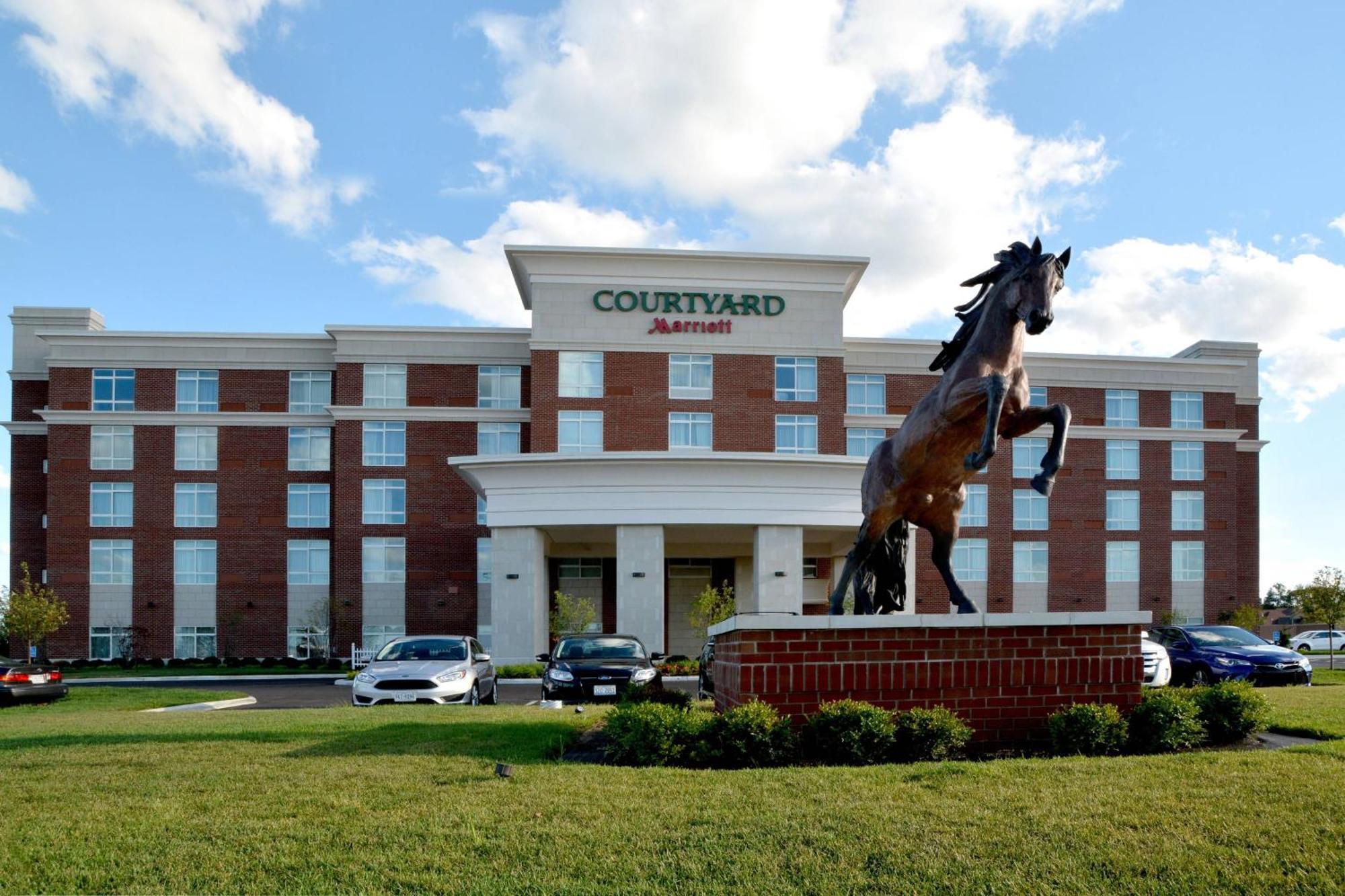 Courtyard By Marriott Youngstown Canfield Εξωτερικό φωτογραφία